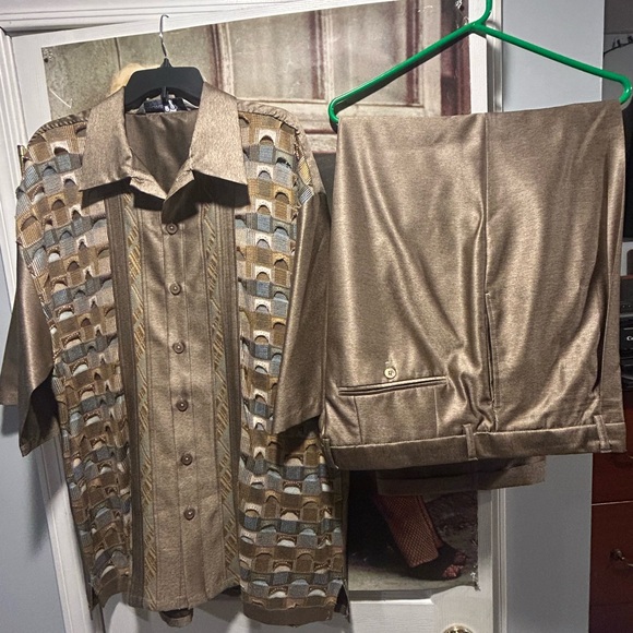 Men's Michael Irvin Outfit Polo/Pants combo. Size XXL/46x32. Brown Patterned EUC - Picture 1 of 10